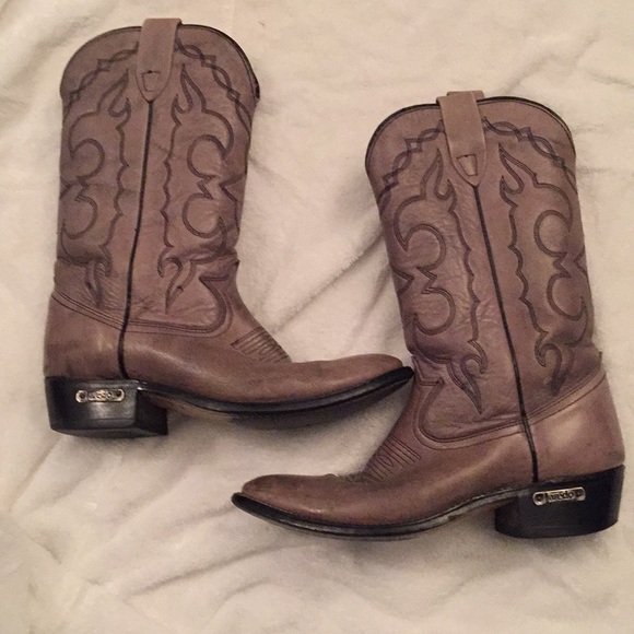 Laredo Shoes - PRICE FIRM UNLESS BUNDLED WITH OTHER ITEMS